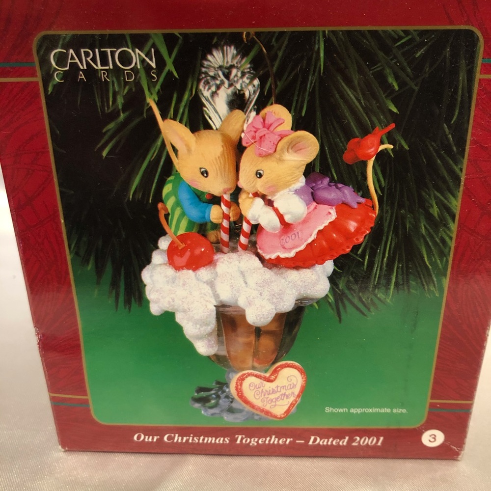 Carlton Cards Christmas Ornament